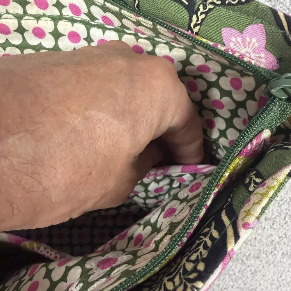 Vera Bradley Tote Bag Womens Medium 10x15x3 Green Floral Quilted Cotton Boho
